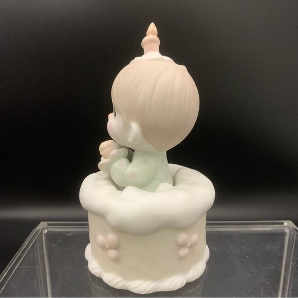 1988 Precious Moments Figurine - Picture 4 of 15
